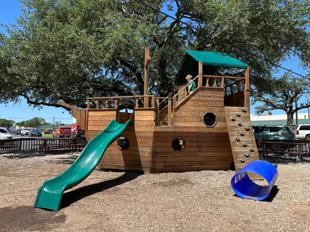 Boat play scape at Austin's Pizza