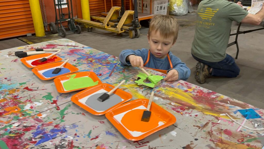 free kids DIY workshops at home depot
