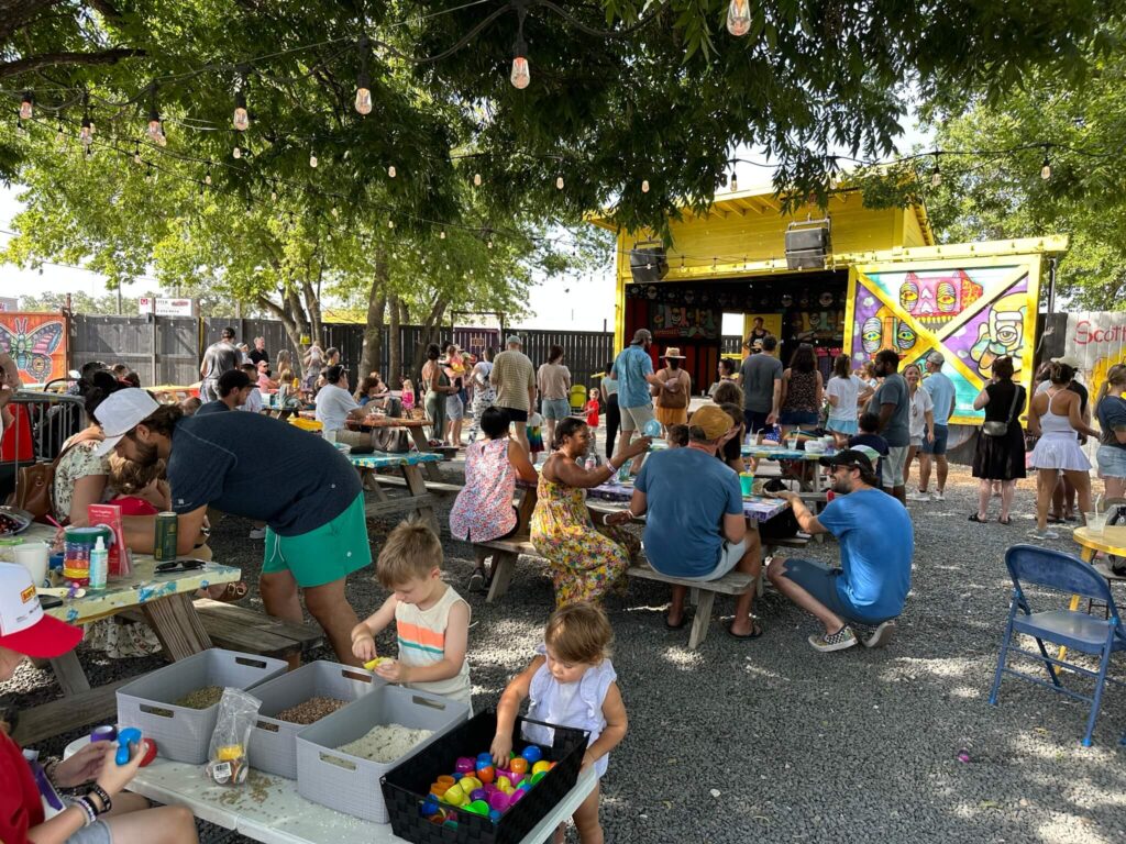 the breakfast boogie live kids music in austin at the far out lounge