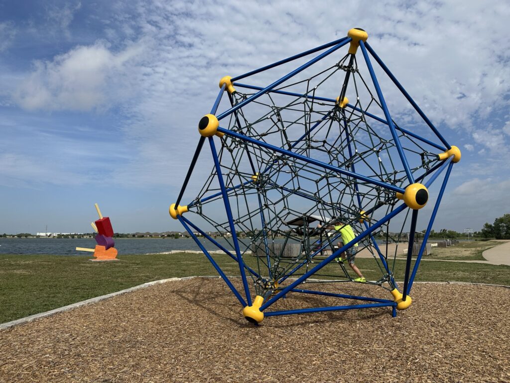 lake pflugerville spider web climbing net