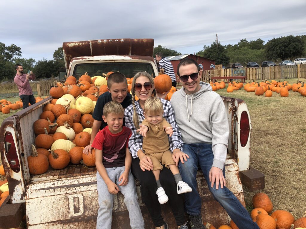 photo ops at sweet berry farm