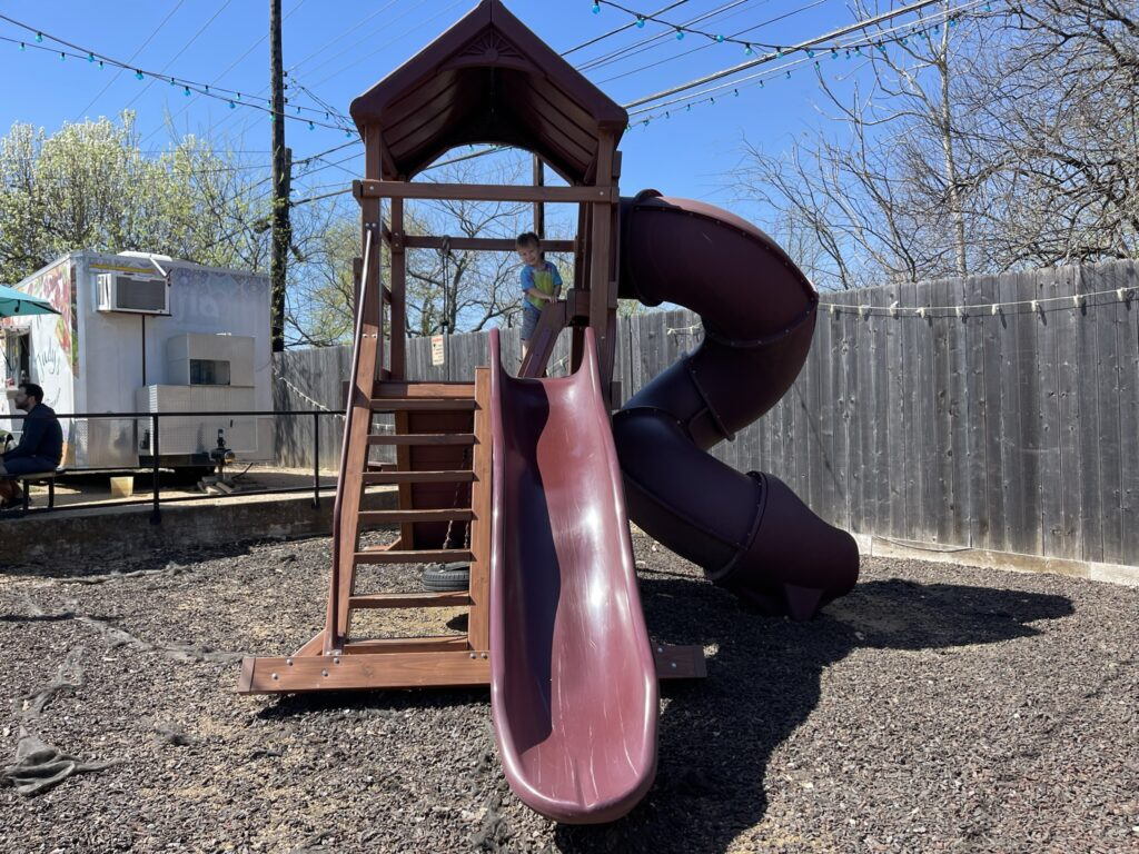 5000 Burnet Food Trucks with playground in austin