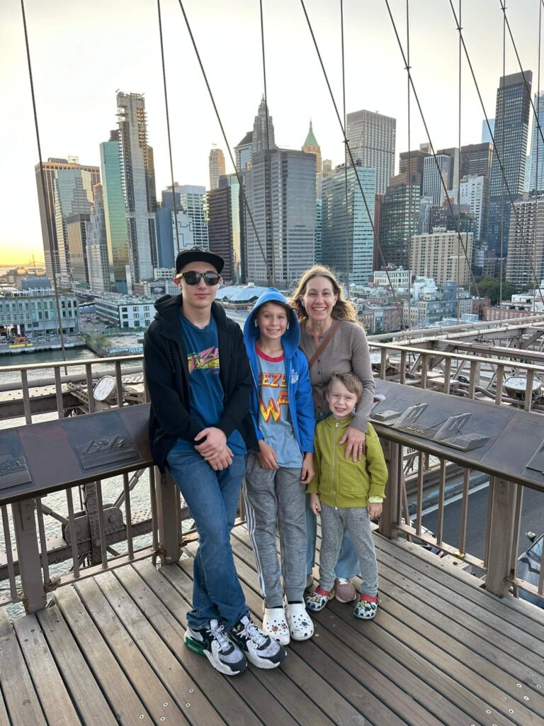 in the middle of the brooklyn bridge