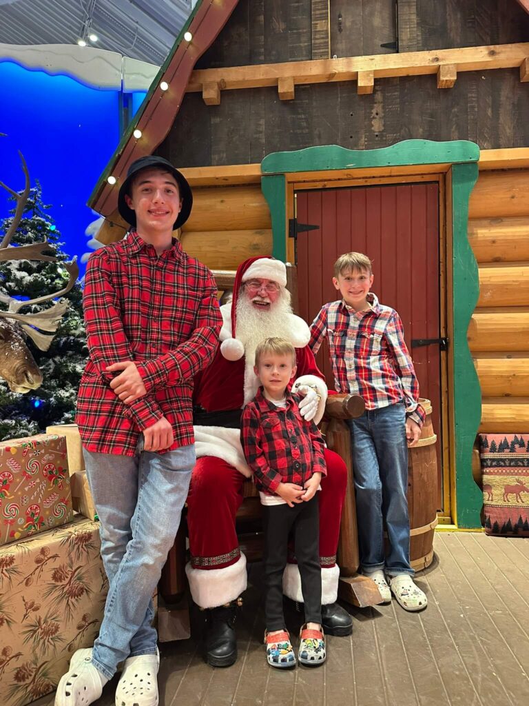 bass pro shops santa photos