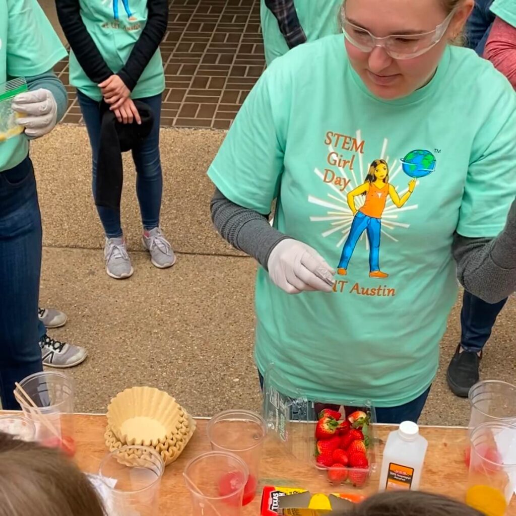 STEM Girl Day at UT